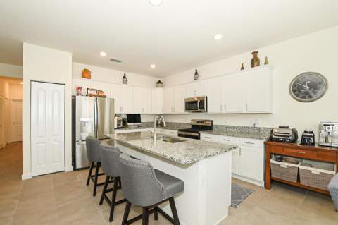 7472 NW Greenspring Street, Port St. Lucie FL - photo 7 of 56