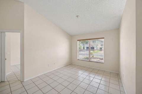 10870 Old Bridgeport Lane, Boca Raton FL - photo 17 of 41