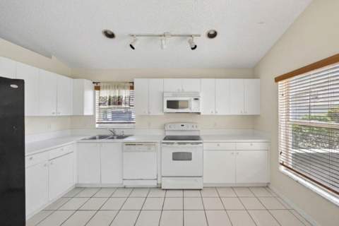10870 Old Bridgeport Lane, Boca Raton FL - photo 22 of 41