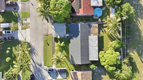 561 NE 38th Street, Deerfield Beach FL - photo 6 of 6