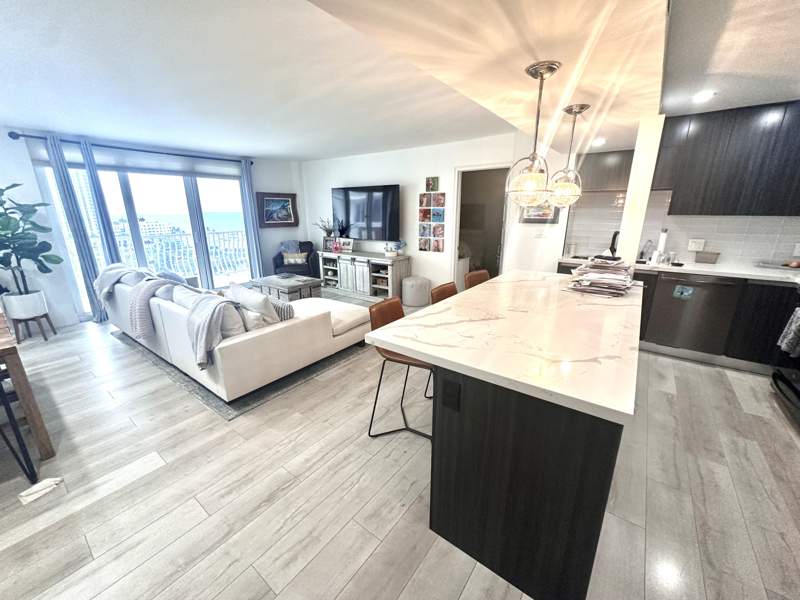 2 bedroom Condominium at 1 Las Olas Circle #1211, Venetian Condominium, Fort Lauderdale — photo 2