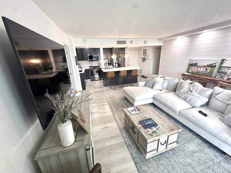 2 bedroom Condominium at 1 Las Olas Circle #1211, Venetian Condominium, Fort Lauderdale — photo 3