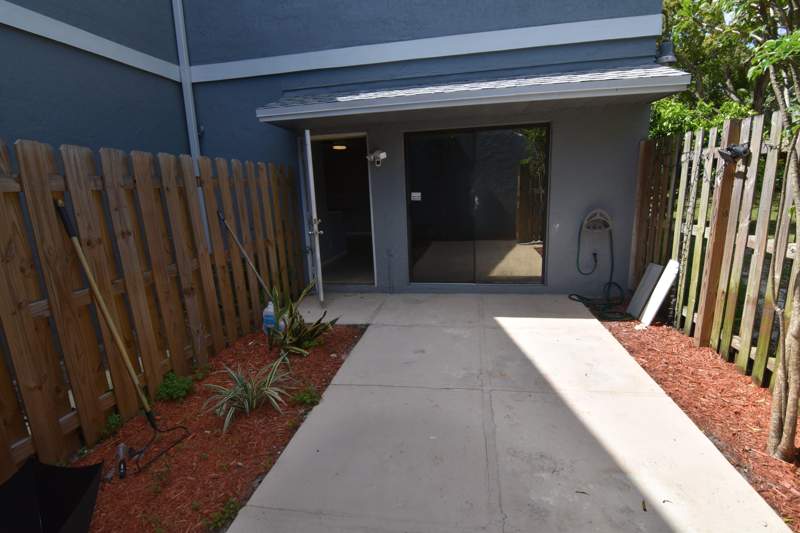 1 bedroom Condominium at 3 Crossings Circle #B, Crossings Of Boynton Beach Condo, Boynton Beach — photo 2
