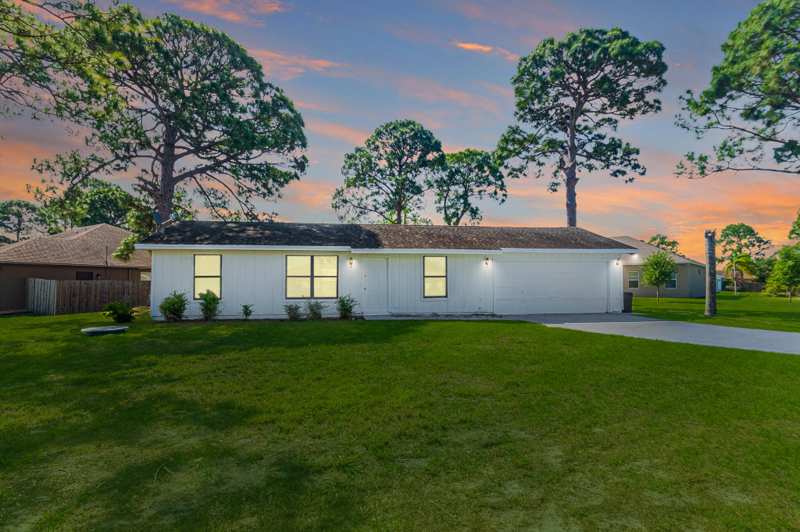 2 bedroom Single Family Residence at 993 SW Cecil Lane, Port St Lucie Section 15, Port St. Lucie — photo 1
