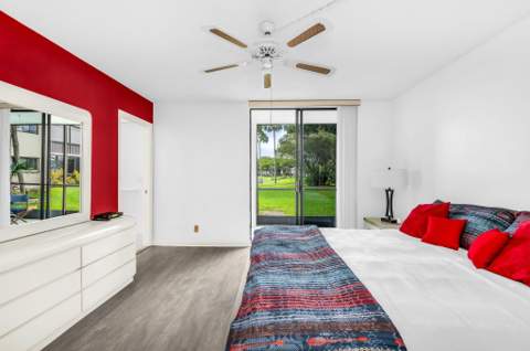 5220 Las Verdes Circle #108, Delray Beach FL - photo 14 of 33