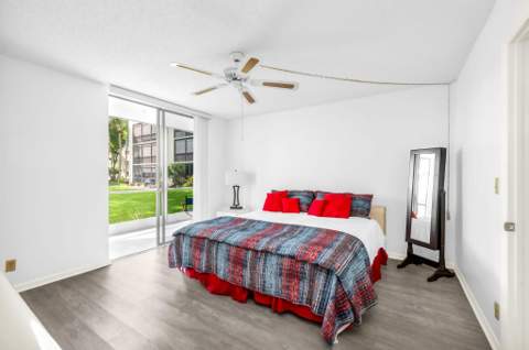 5220 Las Verdes Circle #108, Delray Beach FL - photo 15 of 33