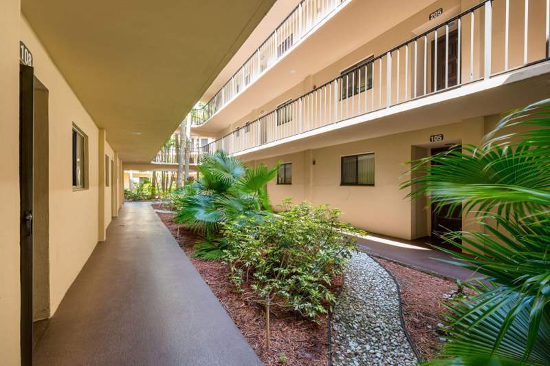 2 bedroom Condominium at 5220 Las Verdes Circle #108, Las Verdes, Delray Beach — photo 5