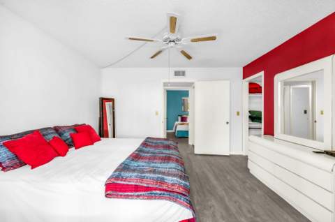 5220 Las Verdes Circle #108, Delray Beach FL - photo 17 of 33
