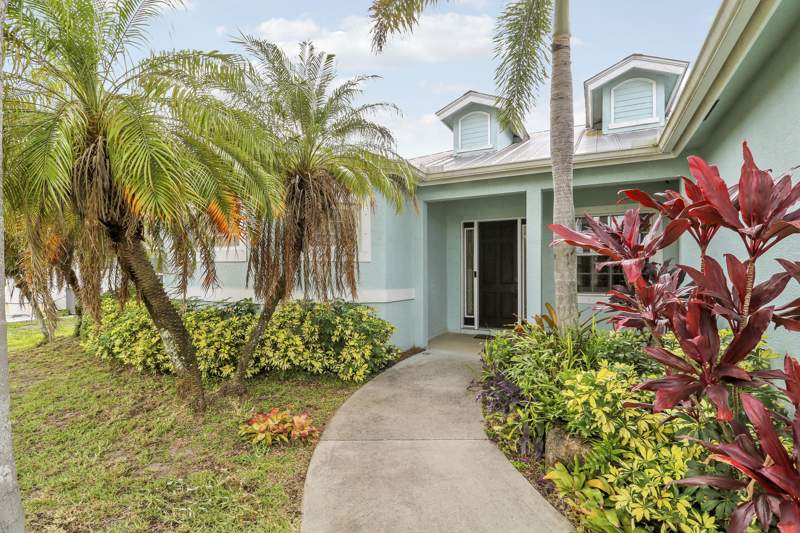 4 bedroom Single Family Residence at 4225 SW Ragen Street, Port St Lucie Section 33, Port St. Lucie — photo 2