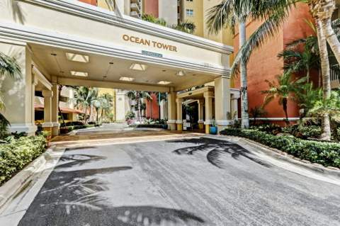 2640 Lake Shore Drive #2608, Riviera Beach FL - photo 7 of 78