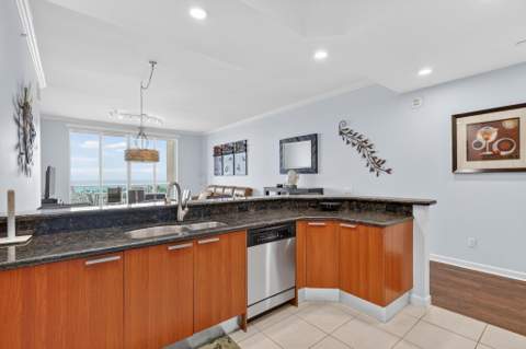 2640 Lake Shore Drive #2608, Riviera Beach FL - photo 13 of 78