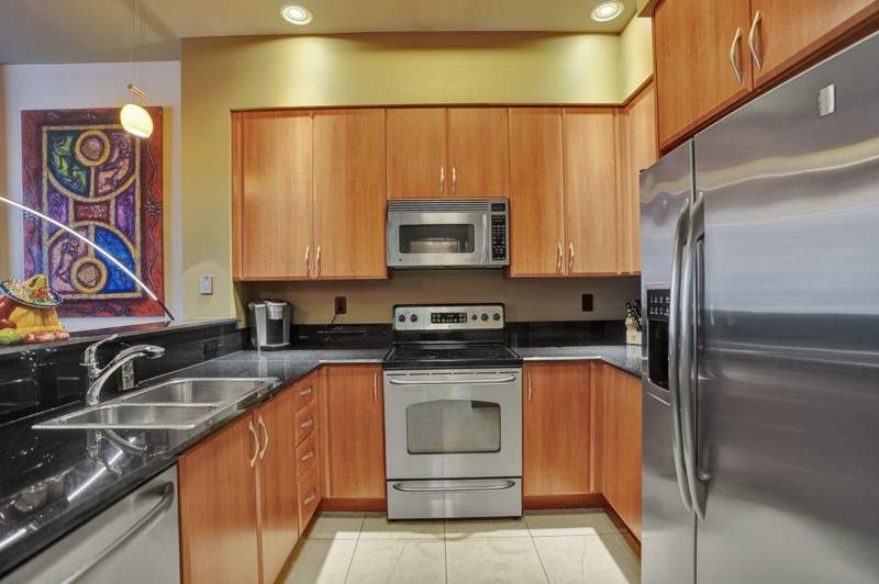 1 bedroom Condominium at 801 S Olive Avenue #225, One City Plaza Condo, West Palm Beach — photo 4