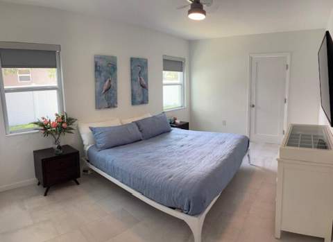1107 S 15th Avenue, Hollywood FL - photo 18 of 22