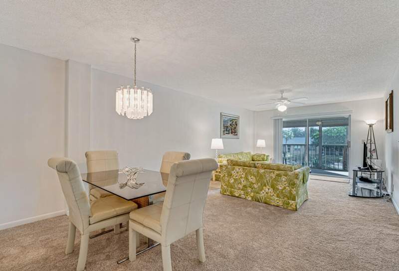 2 bedroom Condominium at 3146 Via Poinciana #203, Fountainview At Spring Lks Condo, Lake Worth — photo 4