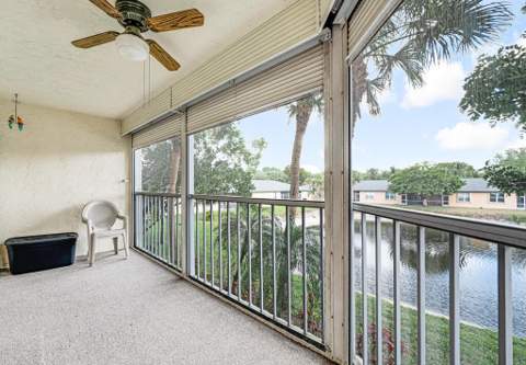 3146 Via Poinciana #203, Lake Worth FL - photo 17 of 18