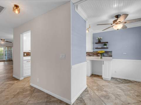 1151 Calamondin Terrace #103, Delray Beach FL - photo 17 of 64