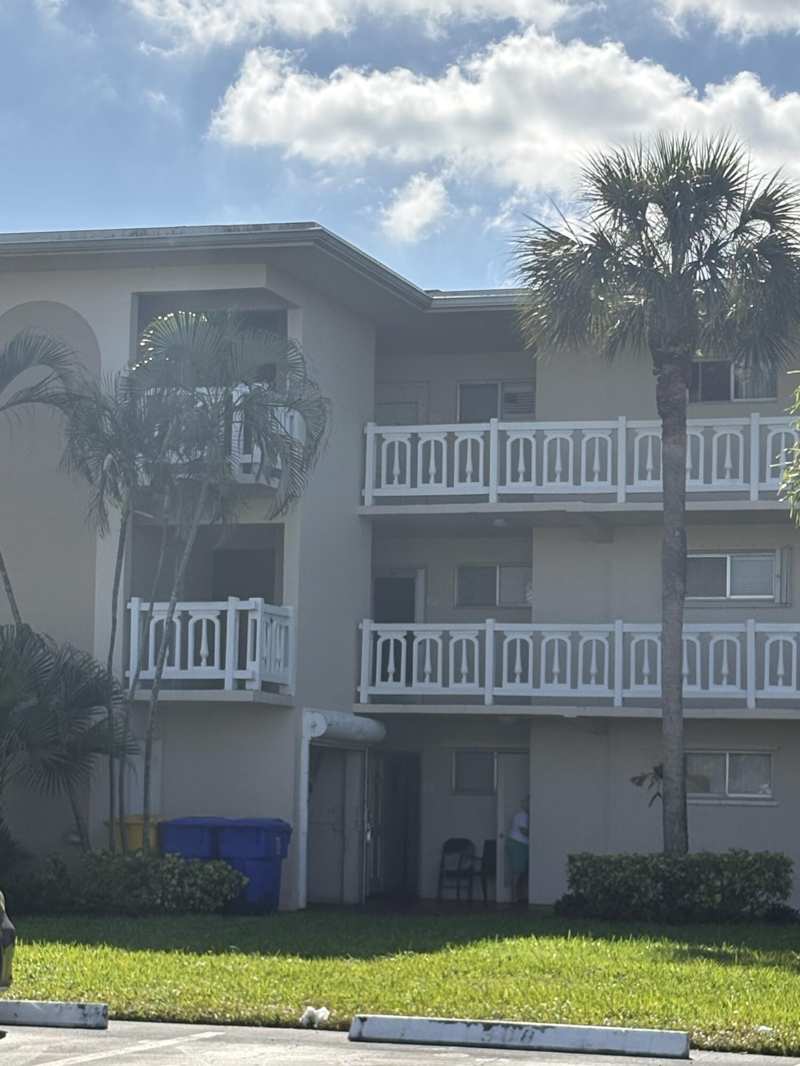 1 bedroom Condominium at 2606 Garden Drive #107, Lake Clarke Gardens Condo 18, Lake Worth Beach — photo 1