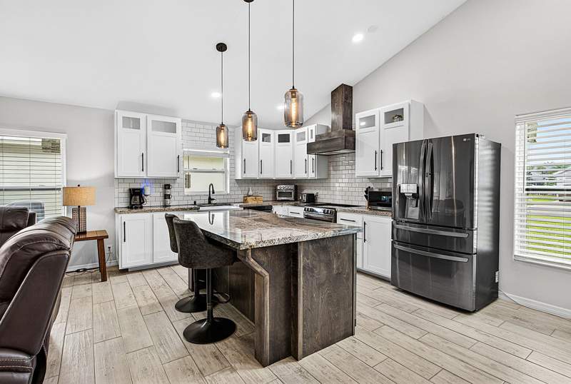 3 bedroom Single Family Residence at 7876 Lake Champlain Court, Pine Ridge At Delray Beach, Delray Beach — photo 2