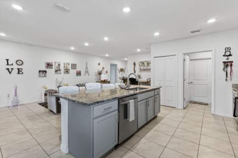 535 SW Butler Avenue, Port St. Lucie FL - photo 12 of 35