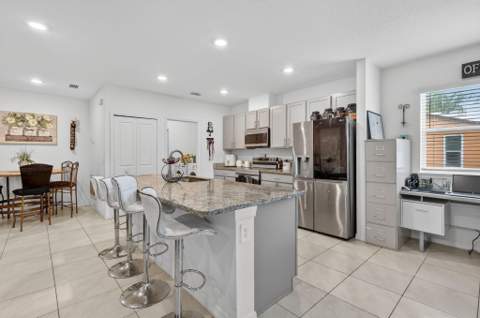 535 SW Butler Avenue, Port St. Lucie FL - photo 13 of 35