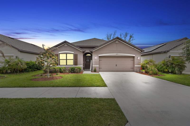 4 bedroom Single Family Residence at 5605 Amusement Avenue, Celebration Pointe, Fort Pierce — photo 2