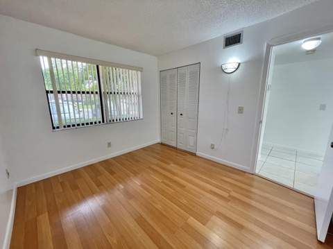 10442 Sunrise Lakes Boulevard #104, Sunrise FL - photo 7 of 23
