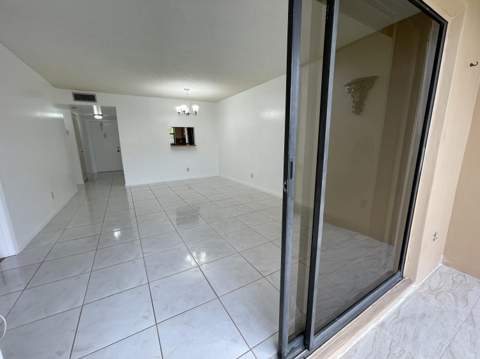 10442 Sunrise Lakes Boulevard #104, Sunrise FL - photo 16 of 23