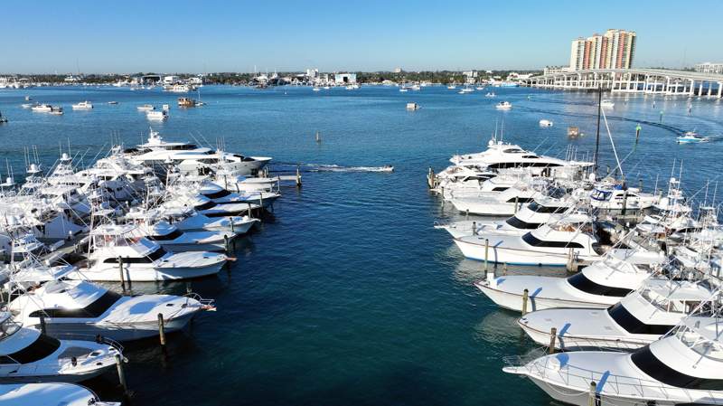2 bedroom Condominium at 184 Lake Drive #3101, Havn Residences and Yacht Club, Palm Beach Shores — photo 4