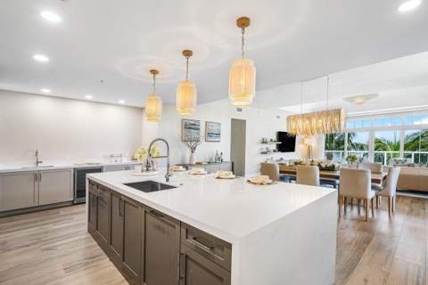 184 Lake Drive #3101, Palm Beach Shores FL - photo 13 of 38