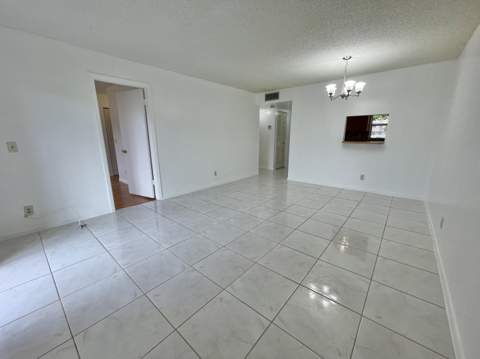 10442 Sunrise Lakes Boulevard #104, Sunrise FL - photo 18 of 23