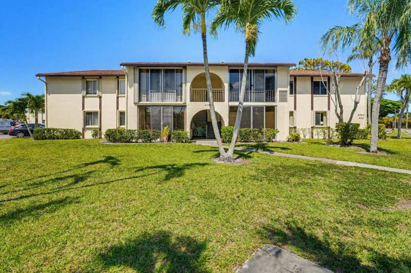 2 bedroom Condominium at 5760 Pine Wood Drive #D-1, Pine Ridge IV Condo, Greenacres — photo 1