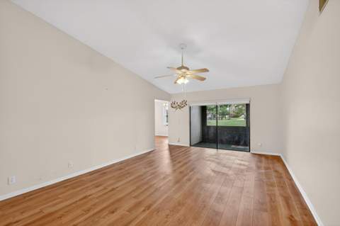 6105 Fairfield Circle, Greenacres FL - photo 10 of 55