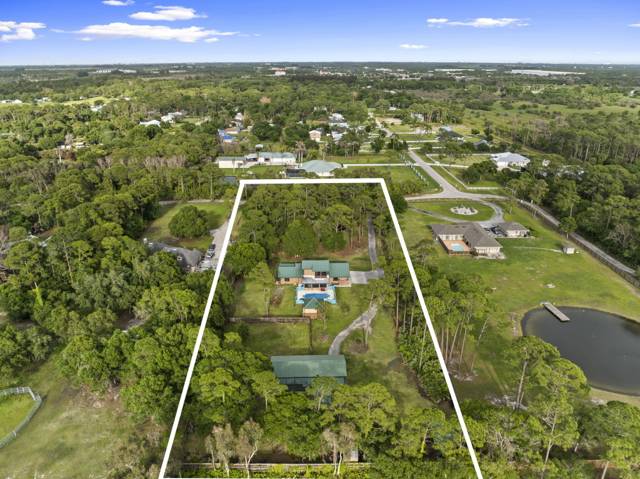 2725 Twin Oaks Trail