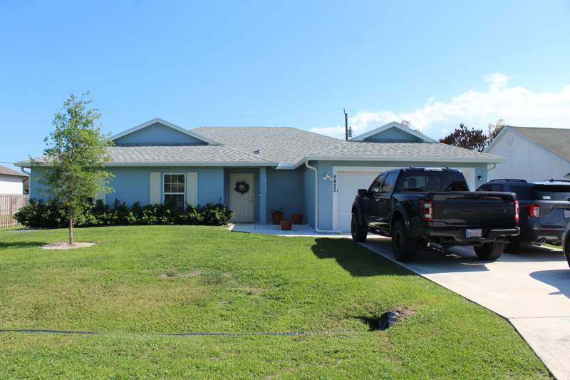 4 bedroom Single Family Residence at 5425 NW Edgewater Avenue, Port St Lucie Section 43, Port St. Lucie — photo 2