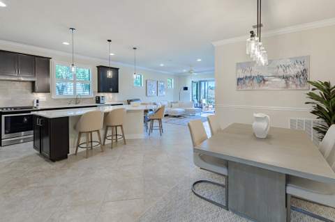 221 SE Longview Drive, Port St. Lucie FL - photo 9 of 60