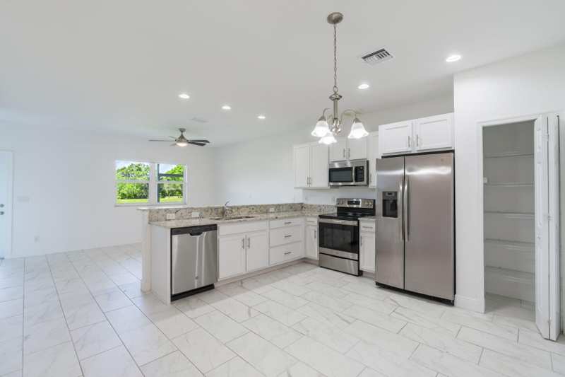 2 bedroom Townhouse at 696 NE Waters Edge Lane, River Place On The St Lucie No. 8, Port St. Lucie — photo 1