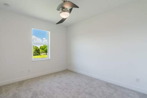 696 NE Waters Edge Lane, Port St. Lucie FL - photo 16 of 41