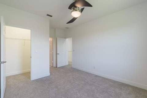 696 NE Waters Edge Lane, Port St. Lucie FL - photo 17 of 41