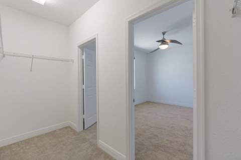 696 NE Waters Edge Lane, Port St. Lucie FL - photo 23 of 41