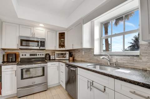 3475 S Ocean Boulevard #116, Palm Beach FL - photo 19 of 69