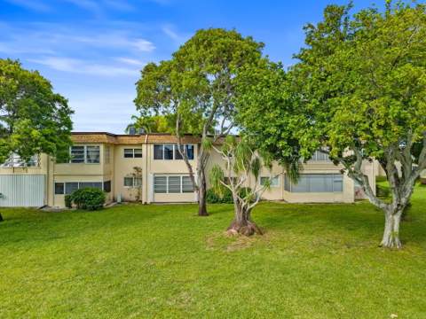 752 Lori Drive #219, Palm Springs FL - photo 23 of 33