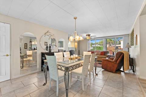 2625 NW 3rd Avenue, Wilton Manors FL - photo 12 of 46