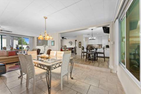 2625 NW 3rd Avenue, Wilton Manors FL - photo 13 of 46