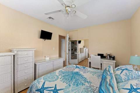 2625 NW 3rd Avenue, Wilton Manors FL - photo 21 of 46