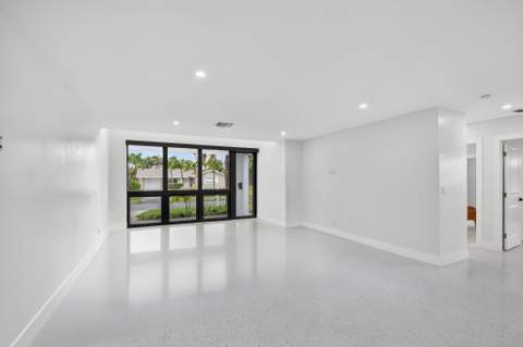 504 Flotilla Road, North Palm Beach FL - photo 9 of 52