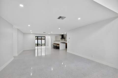 504 Flotilla Road, North Palm Beach FL - photo 15 of 52