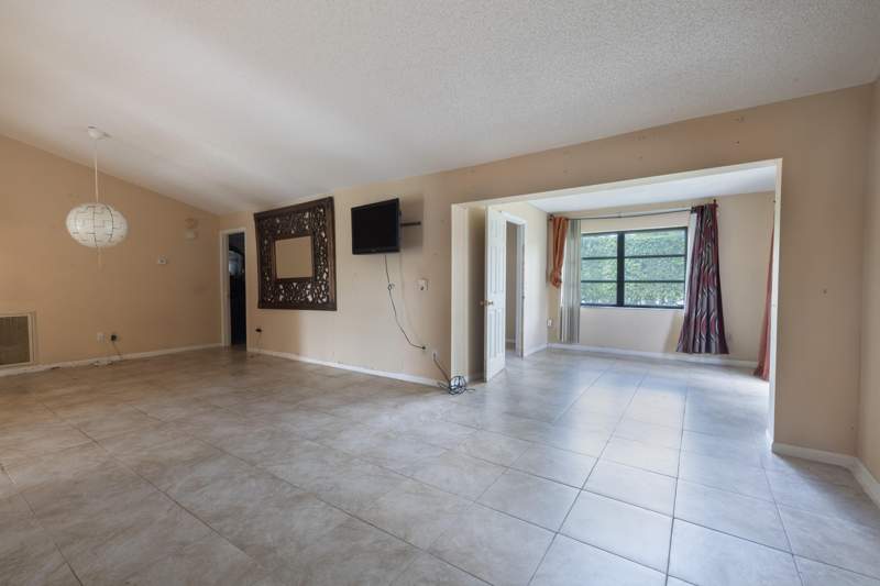 2 bedroom Single Family Residence at 6149 Olivewood Circle, Buttonwood 1, Greenacres — photo 4