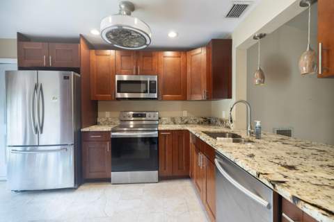 6149 Olivewood Circle, Greenacres FL - photo 9 of 11