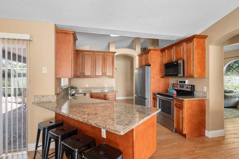 4 bedroom Single Family Residence at 5930 NW Theda Lane, Port St Lucie Section 48 1st Replat, Port St. Lucie — photo 5
