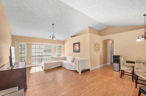 5930 NW Theda Lane, Port St. Lucie FL - photo 8 of 22